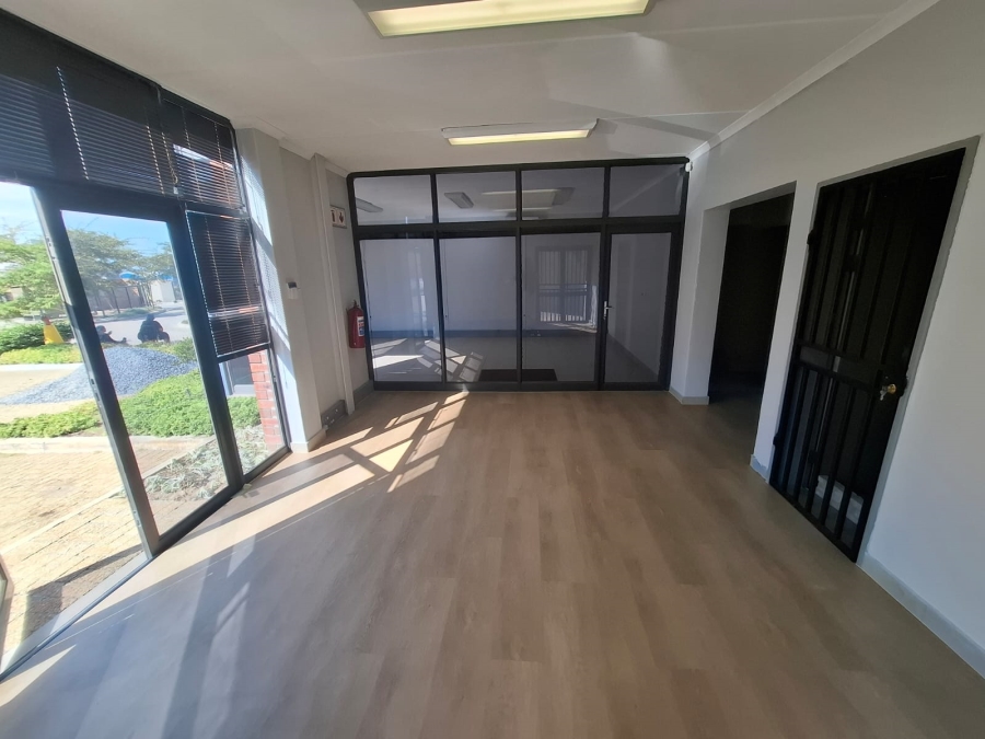 To Let Commercial Property for Rent in Stikland Industrial Western Cape
